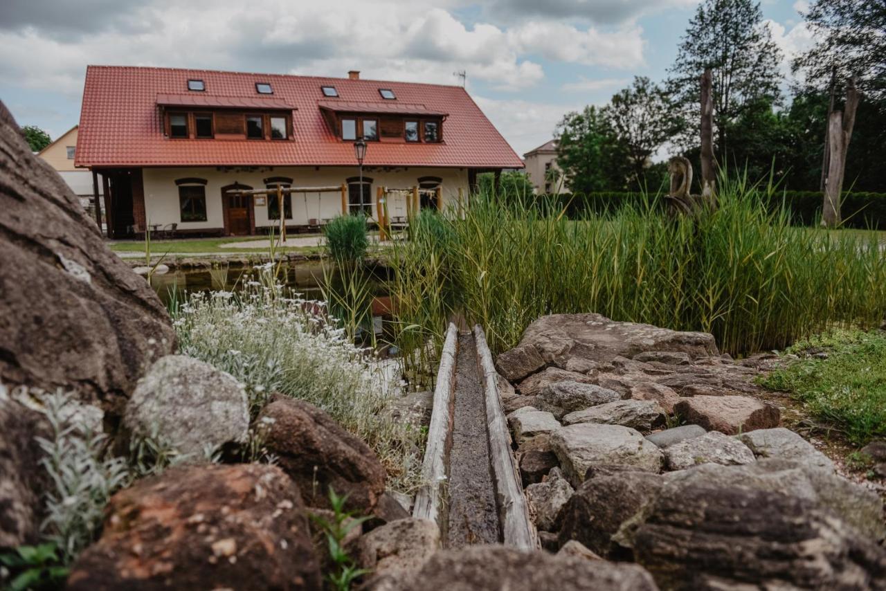 Penzion U Skutilu Pilníkov Zewnętrze zdjęcie